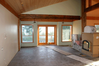 Earthen floor coated with beeswax/carnauba wax/earth pigment/thinner mix