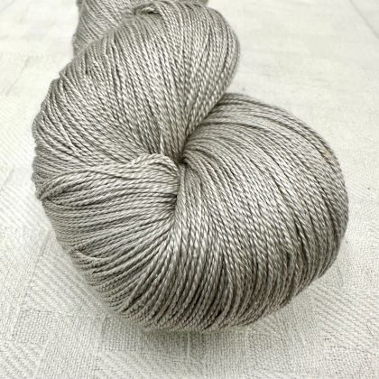 Color Now! - Kiku Silk Yarn -  427 Sterling Silver: click to enlarge
