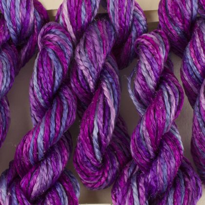      65 Roses® 'Bleu Magenta' - Thread, Serenity (8/2 reeled thread): click to enlarge