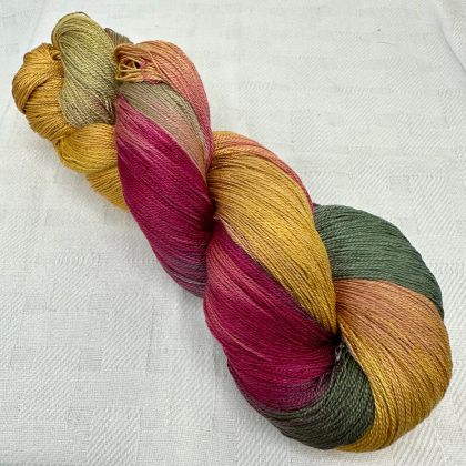 65 Roses - Kiku Silk Yarn - Fall Foliage 556: click to enlarge