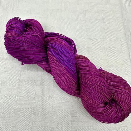 65 Roses - Kazoku Silk Yarn - Flowers 561: click to enlarge