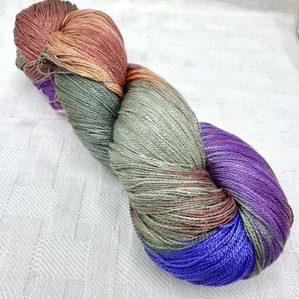 65 Roses - Kiku Silk Yarn - Flowers 599: click to enlarge