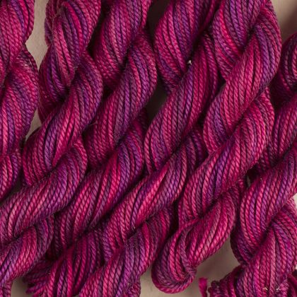      65 Roses® 'Belle de Crecy' - Thread, Tranquility (fine cord thread): click to enlarge