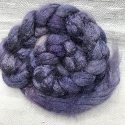  Limited Edition "Blueberry Pie" - Hand-dyed Tussah Combed Top/Sliver 25g: click to enlarge