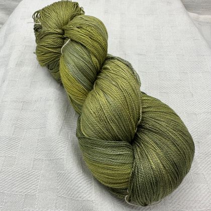 65 Roses - Kiku Silk Yarn - Grass 533: click to enlarge