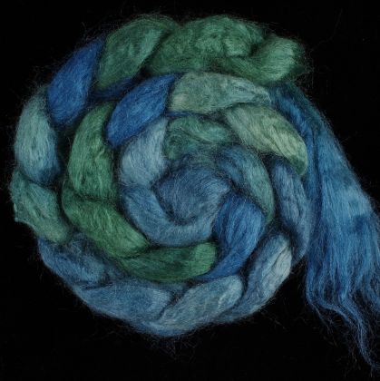 Salt Spring Island 'Vesuvius Bay' - Tussah Silk Combed Top/Sliver 25g: click to enlarge