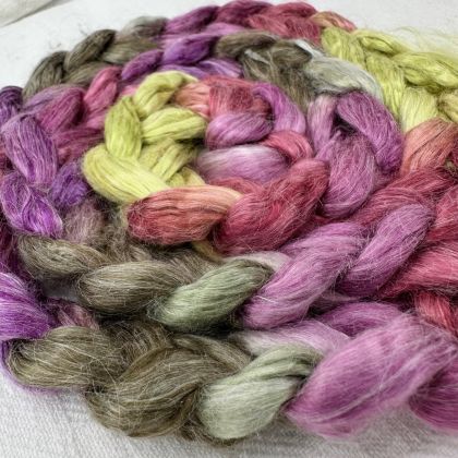 Silk/Retted Bamboo Combed Top/Sliver in Salt Spring Island Limited Edition colorway - 'Fernwood'  25g: click to enlarge