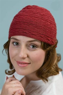 Red hat in silk yarn